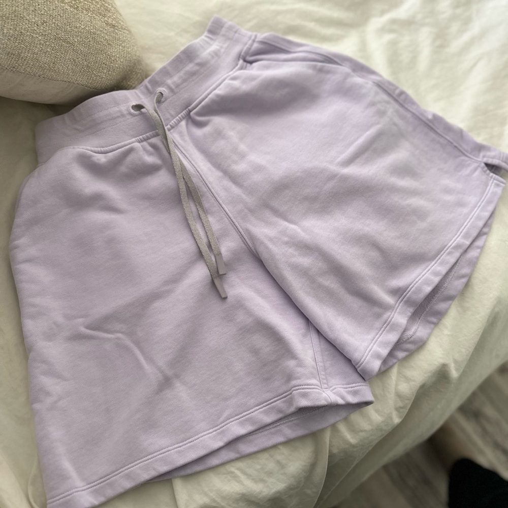 Lululemon Athletica High Rise Short - Picture 4 of 7